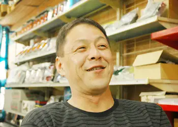 横堀 健一さんのフロントバイザー装着写真