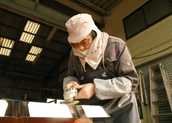 フロントバイザー職人 塙 利博