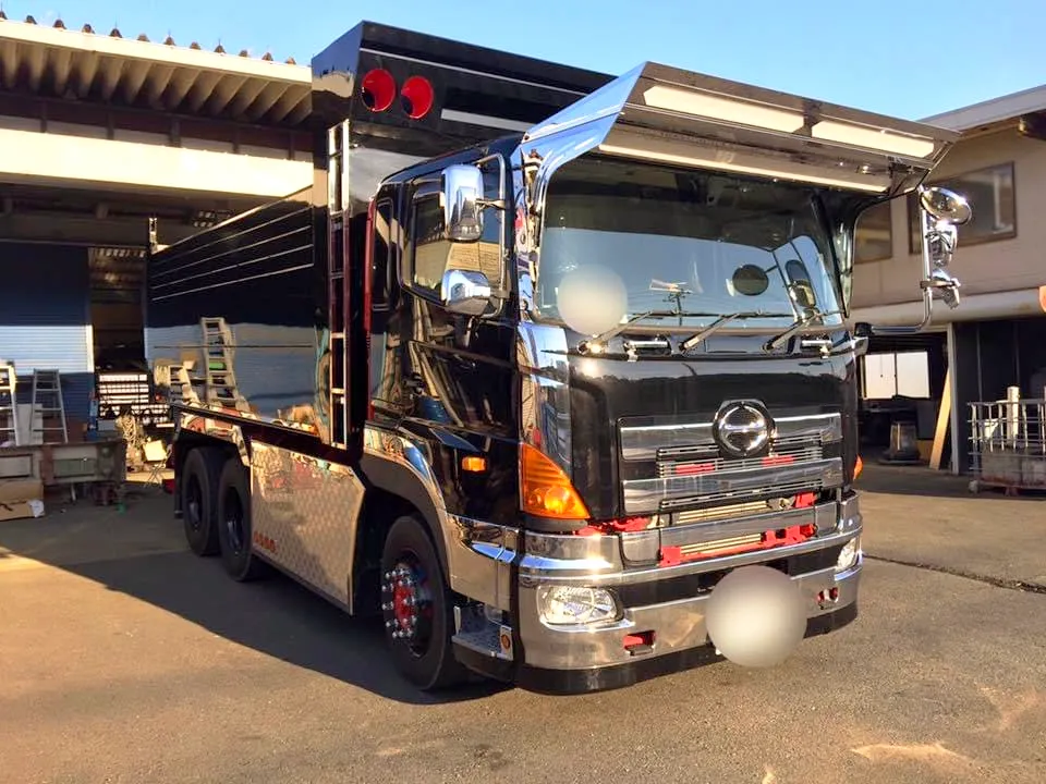 フロントバイザー装着例