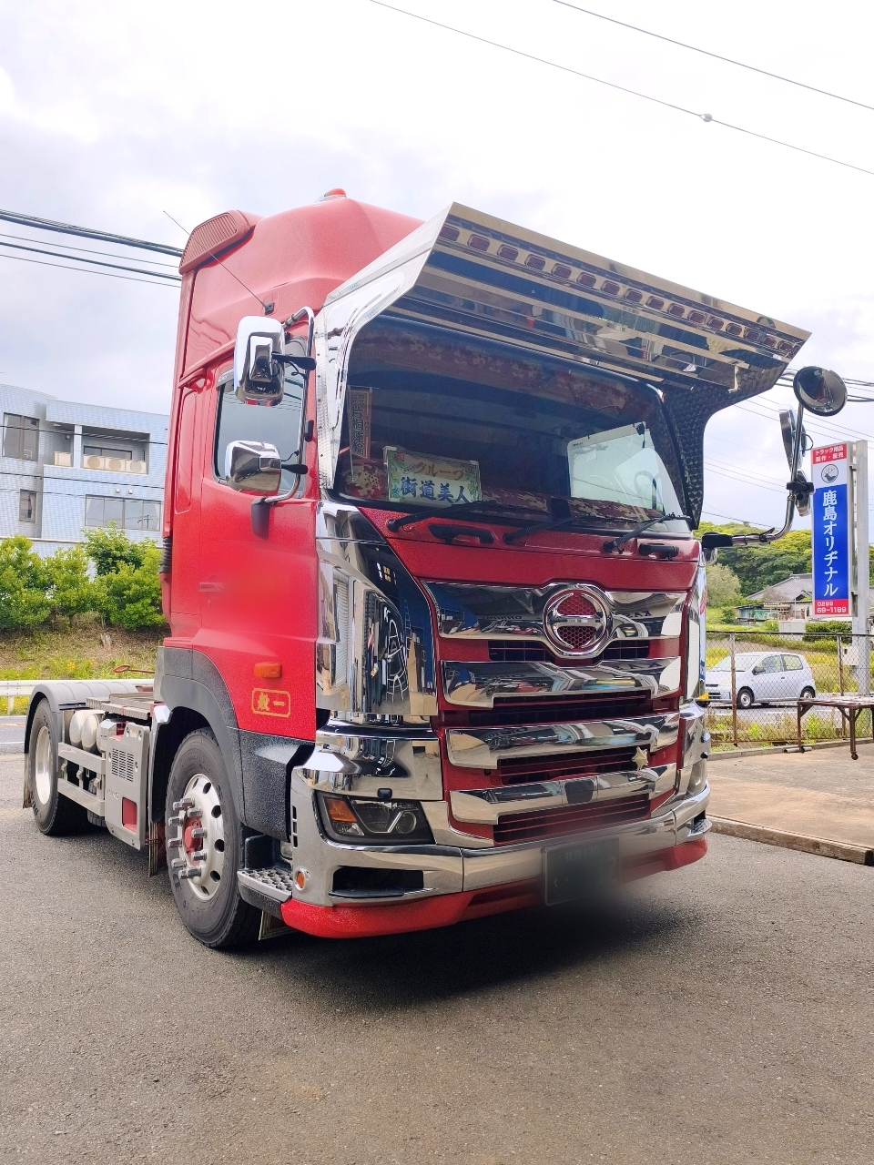 17プロフィア K-306 フロントバイザー装着例