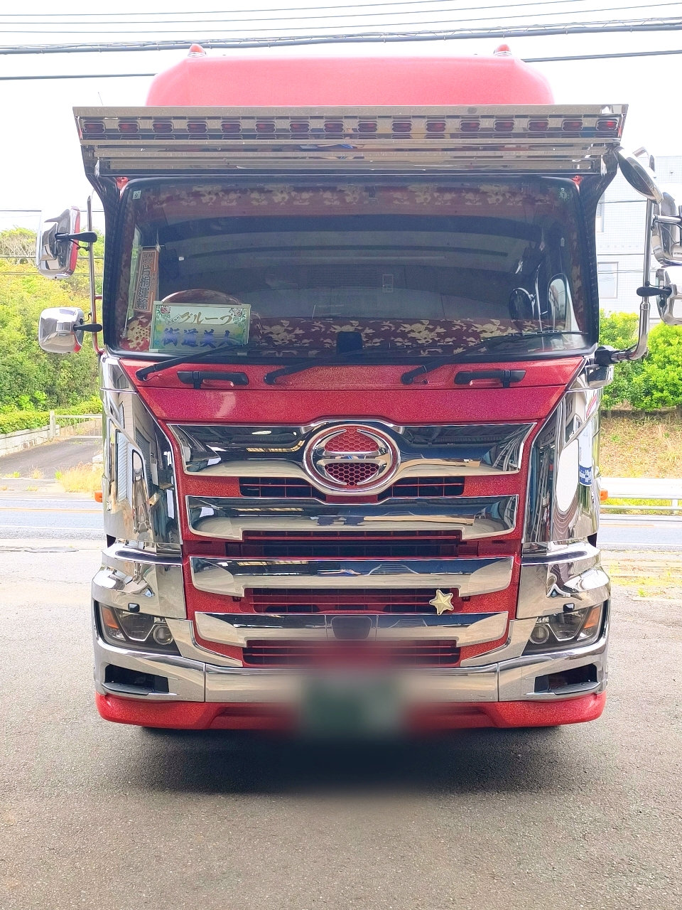 17プロフィア K-306 フロントバイザー装着例