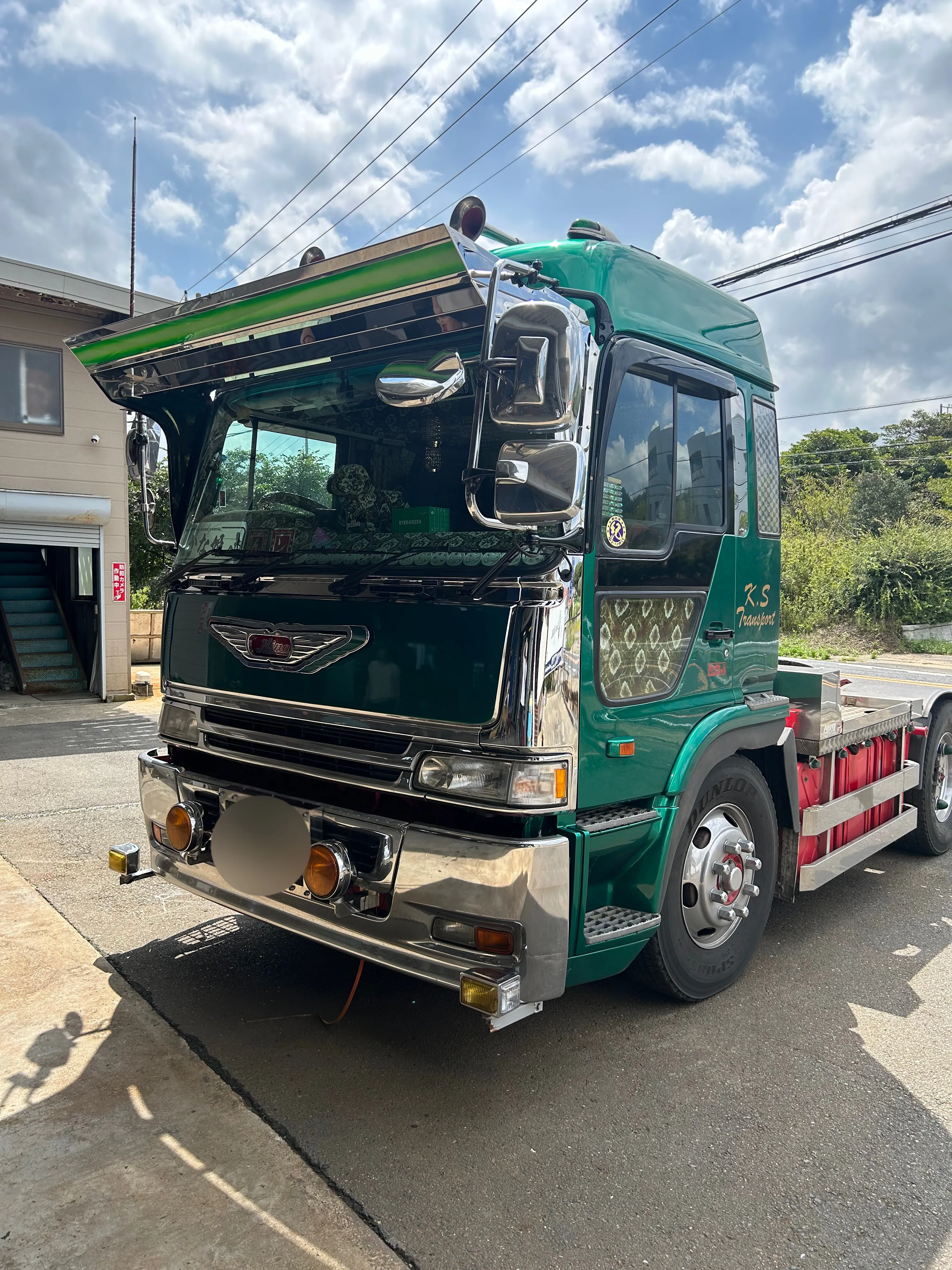 フロントバイザー装着車両 21