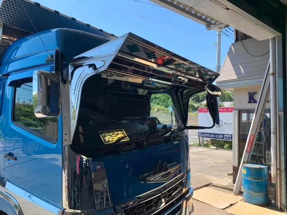 フロントバイザー装着車両 39