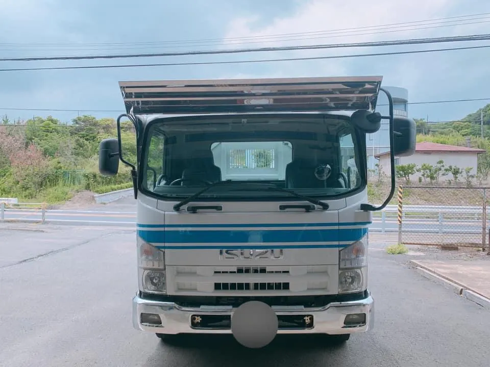 フロントバイザー装着車両 42