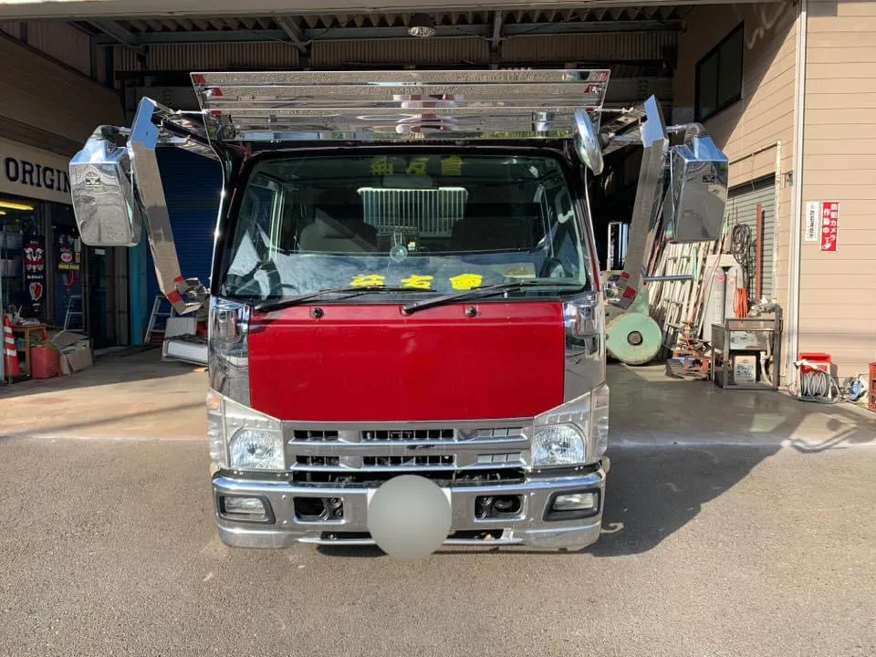 07エルフ K-306 フロントバイザー装着例