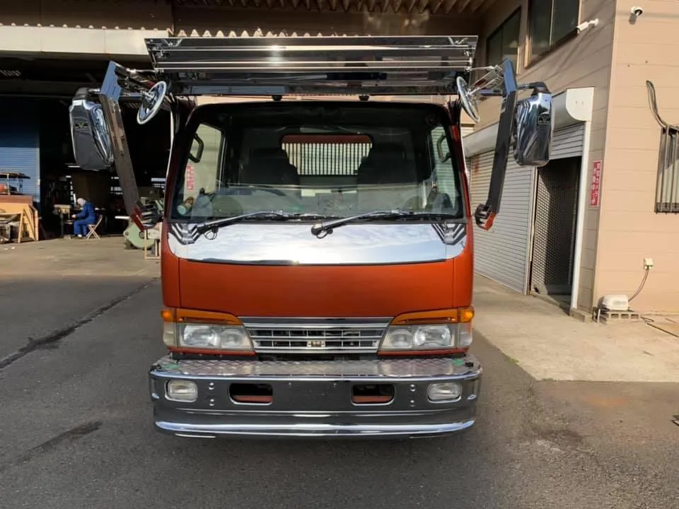 PMエルフ K-306 フロントバイザー装着例