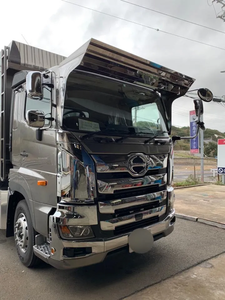 17プロフィア K-306 フロントバイザー装着例