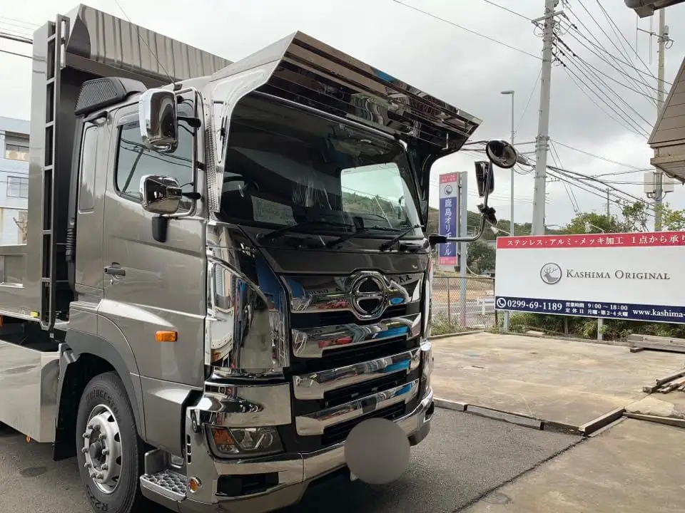 17プロフィア K-306 フロントバイザー装着例
