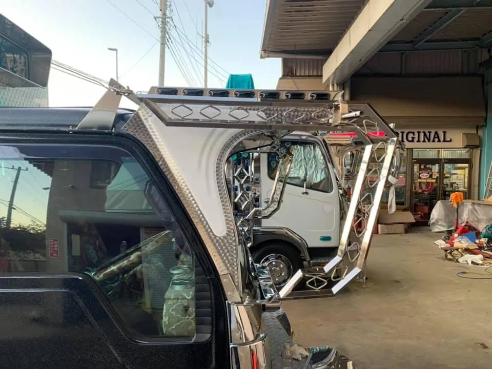 フロントバイザー装着車両 66