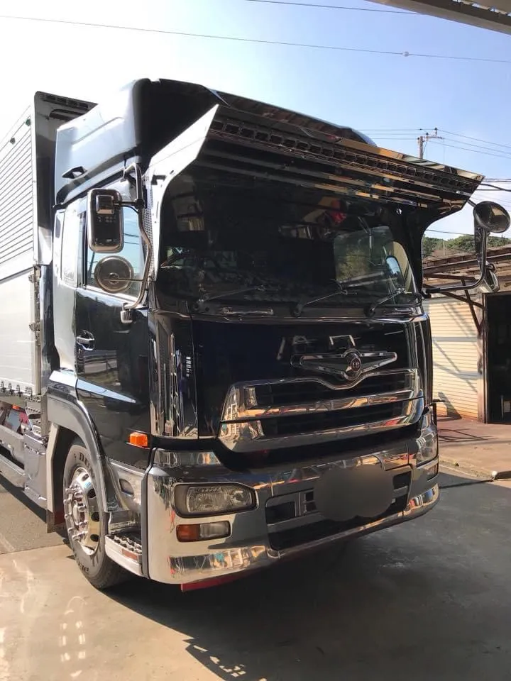 フロントバイザー装着車両 108