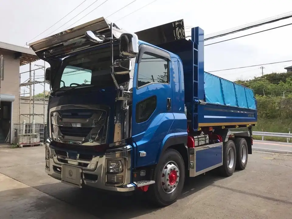 ファイブスターギガ K-309 フロントバイザー装着例