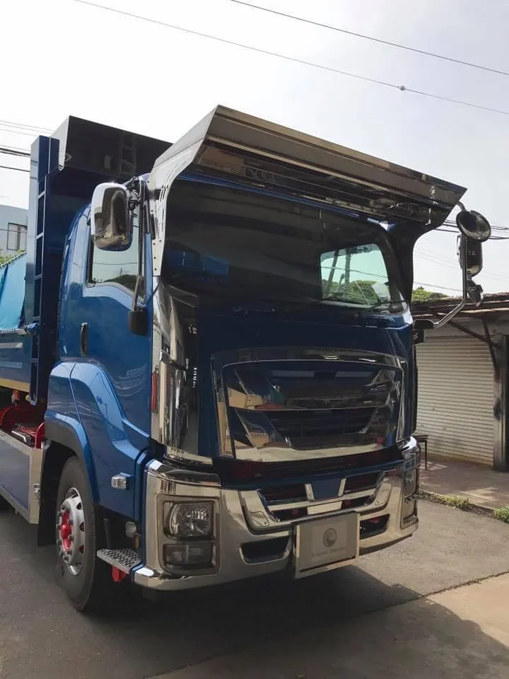 フロントバイザー装着車両 112