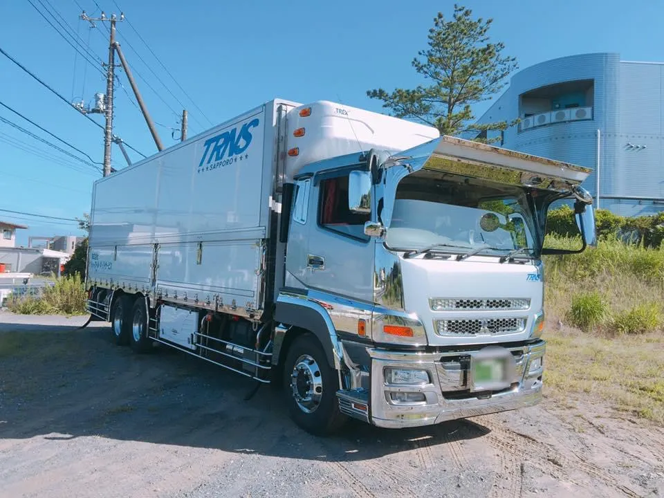 フロントバイザー装着車両 122