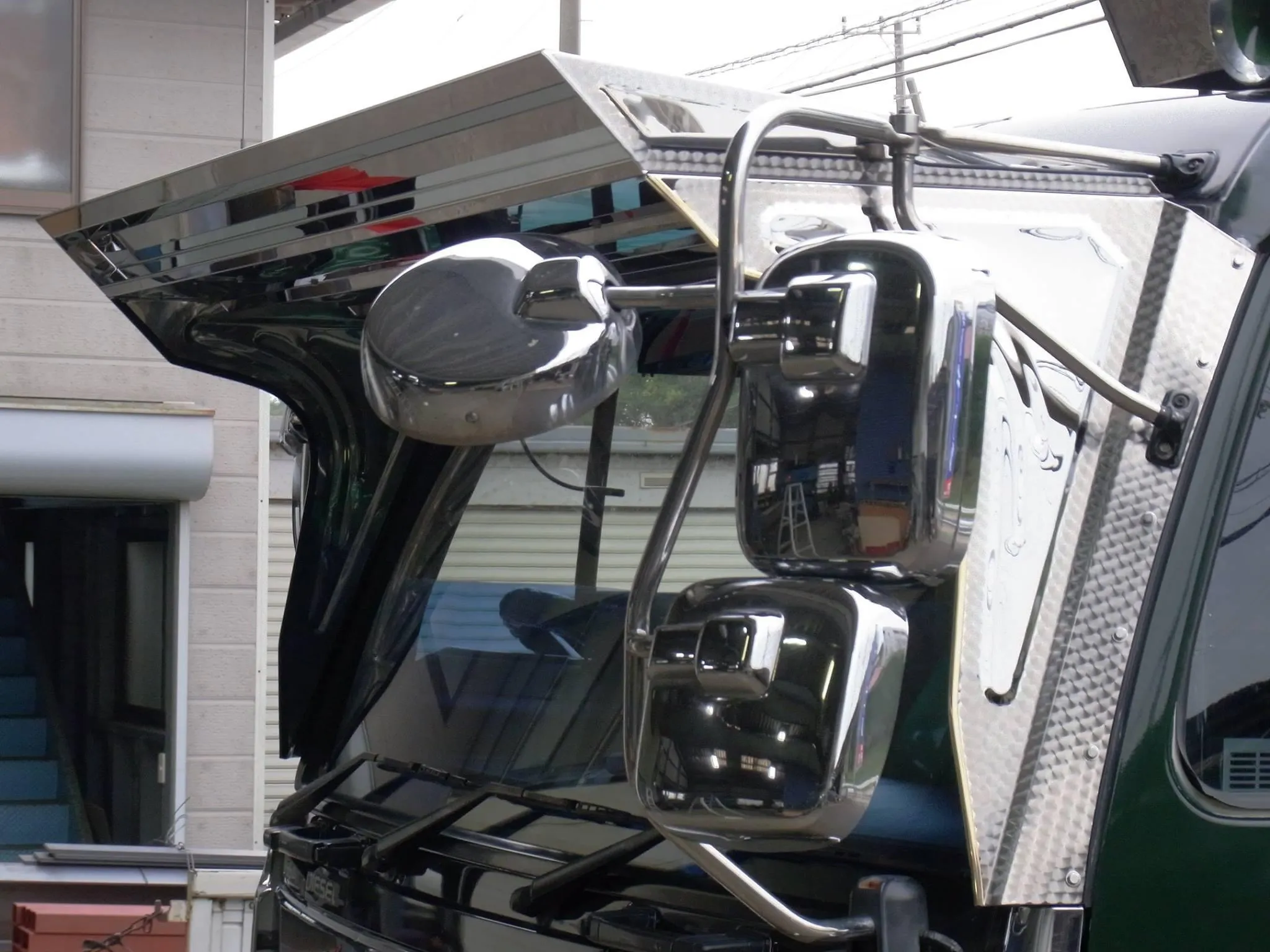 ビッグサム K-306 フロントバイザー装着例