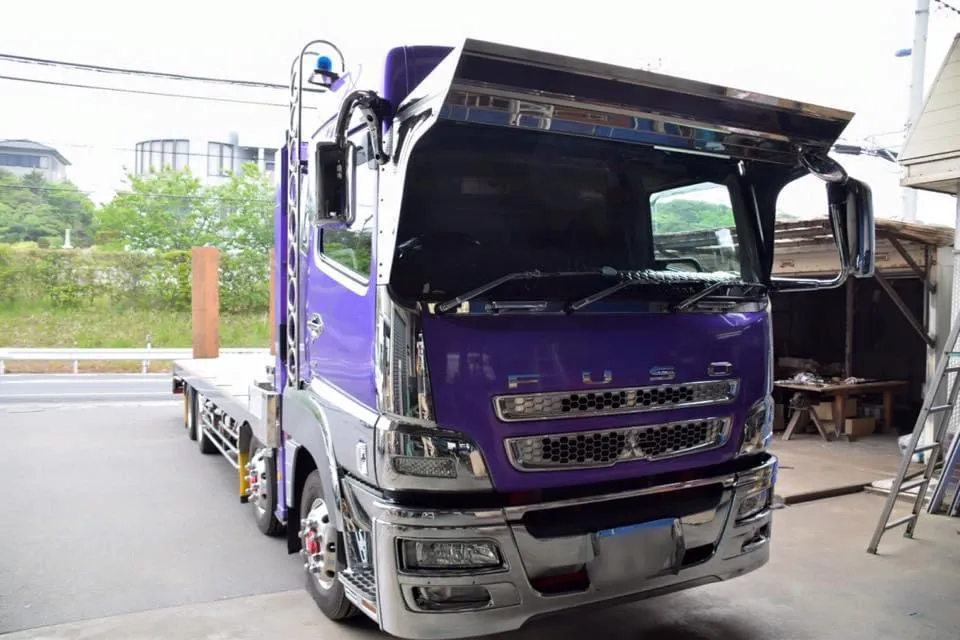 フロントバイザー装着車両 135