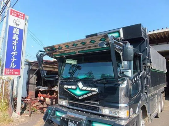 フロントバイザー装着車両 146