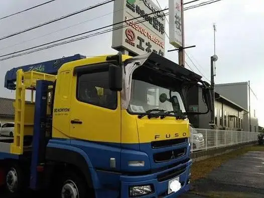07スーパーグレート K-305 フロントバイザー装着例